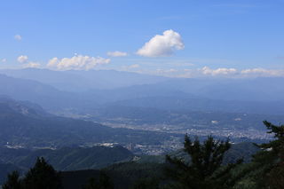 埼玉県県民の森　丸山山頂展望台の絶景スポット写真（3）class=
