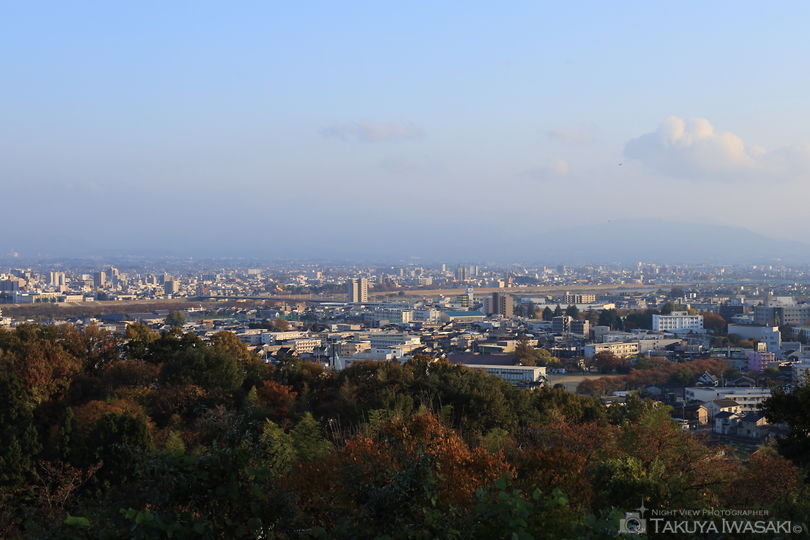 呉羽山公園 展望台の絶景スポット写真（2）